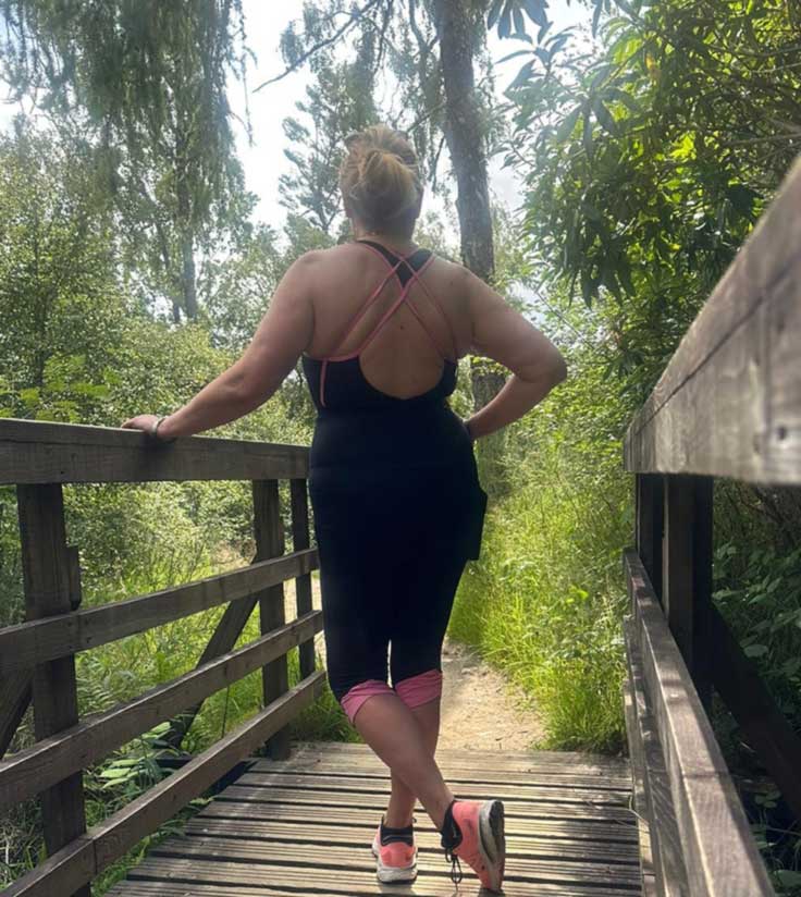 Trekking Across Britain’s Iconic Countryside in NYSM Activewear: Your Ultimate Summer Adventure